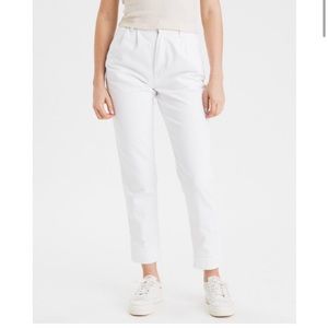 American Eagle White Mom Jeans High-Waisted Ankle Length